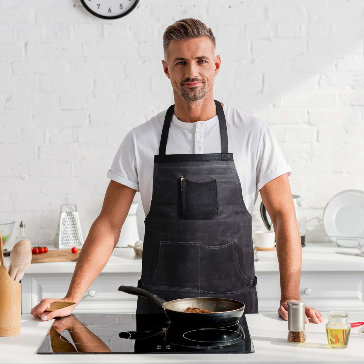 Pedro Leather Wax Canvas Apron Stress Grey (AP-30B)